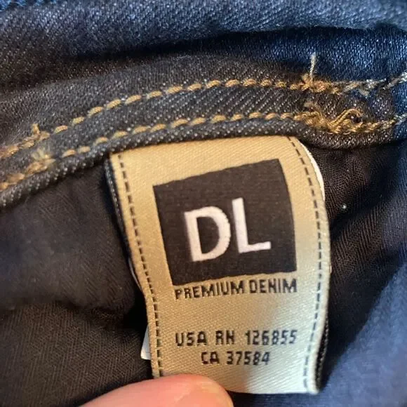 DL 1961 Instasculpt Dahlia subtle plaid figure perfecting jeans - Picture 4 of 9